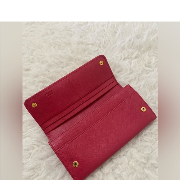 Authentic Prada Fuchsia Saffiano Leather Bow Continental Wallet - Picture 5 of 15